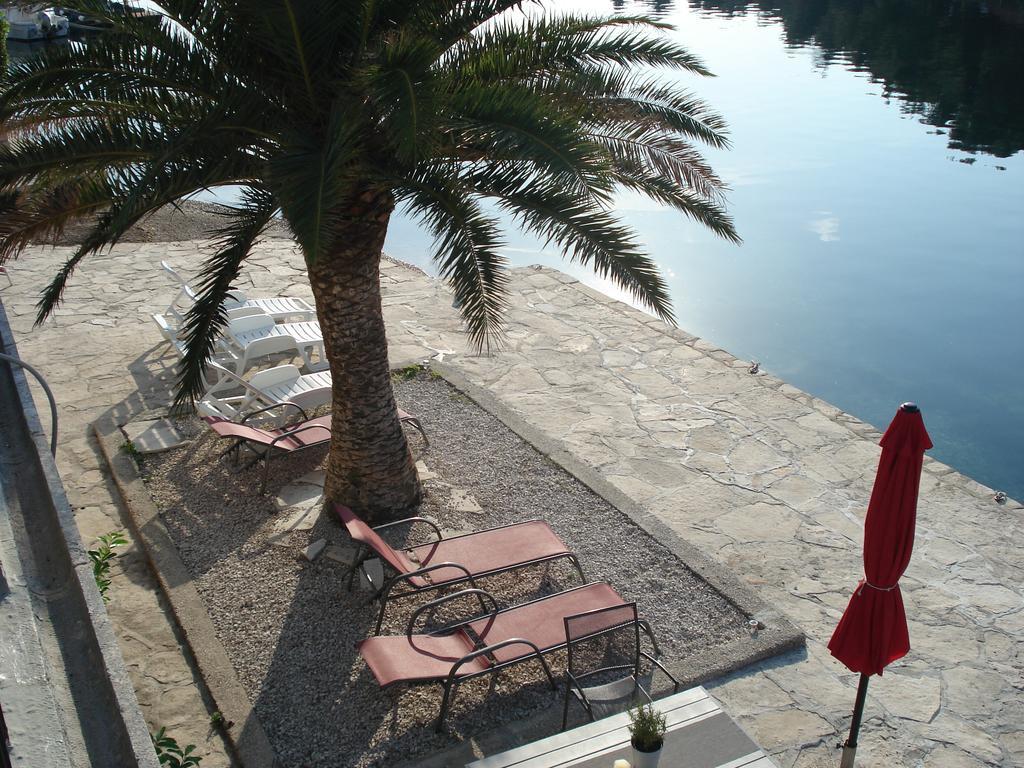 Apartments Luka Korcula Town Bagian luar foto